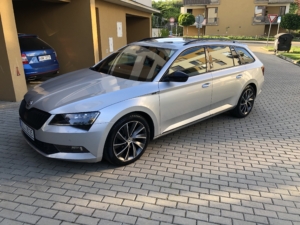 ŠKODA SUPERB COMBI